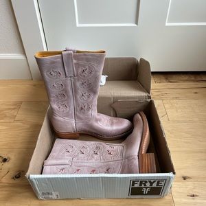 Frye Austin cut lilac boots
